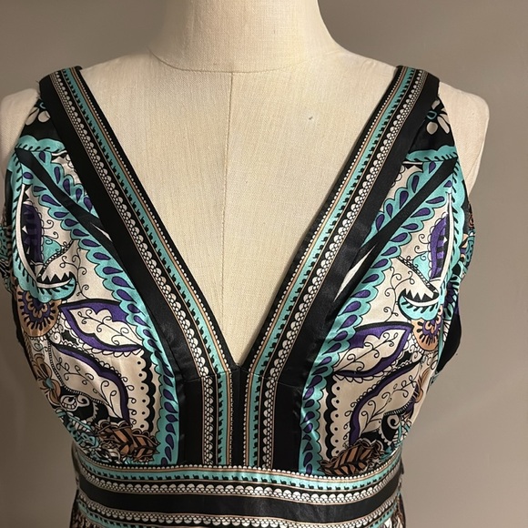 I.C.E Blue and Black Plunge V Neck back satin paisley Sleeveless Dress belted 10 - Picture 3 of 14